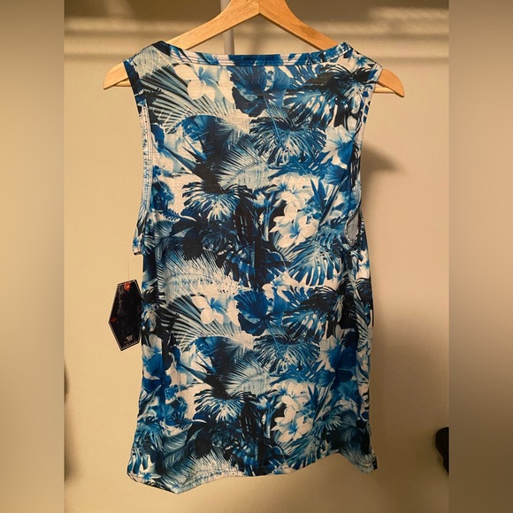 Black Jack Tank Top - Picture 2 of 2